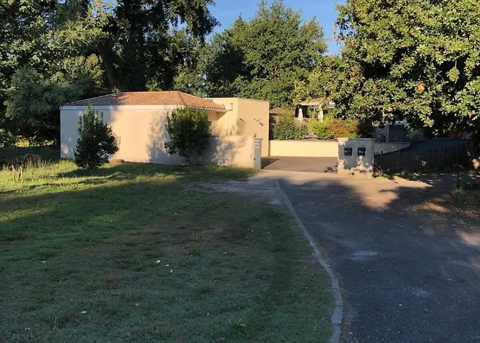 La Casa D'audenge Feriehus